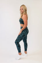 Load image into Gallery viewer, Animal Print Leggings