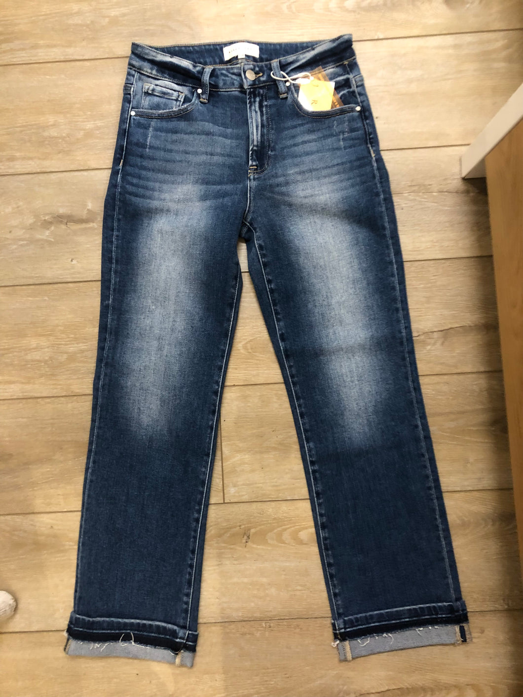 Mid-rise cuff risen