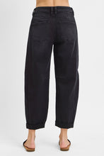 Load image into Gallery viewer, Black barrel jeans
