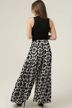 Load image into Gallery viewer, Angie B/W pants
