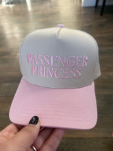 Load image into Gallery viewer, Passenger princess
