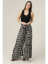 Load image into Gallery viewer, Angie B/W pants
