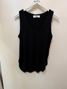 Black sleeveless tank