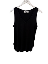 Load image into Gallery viewer, Black sleeveless tank
