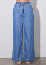 Load image into Gallery viewer, Denim lounge
