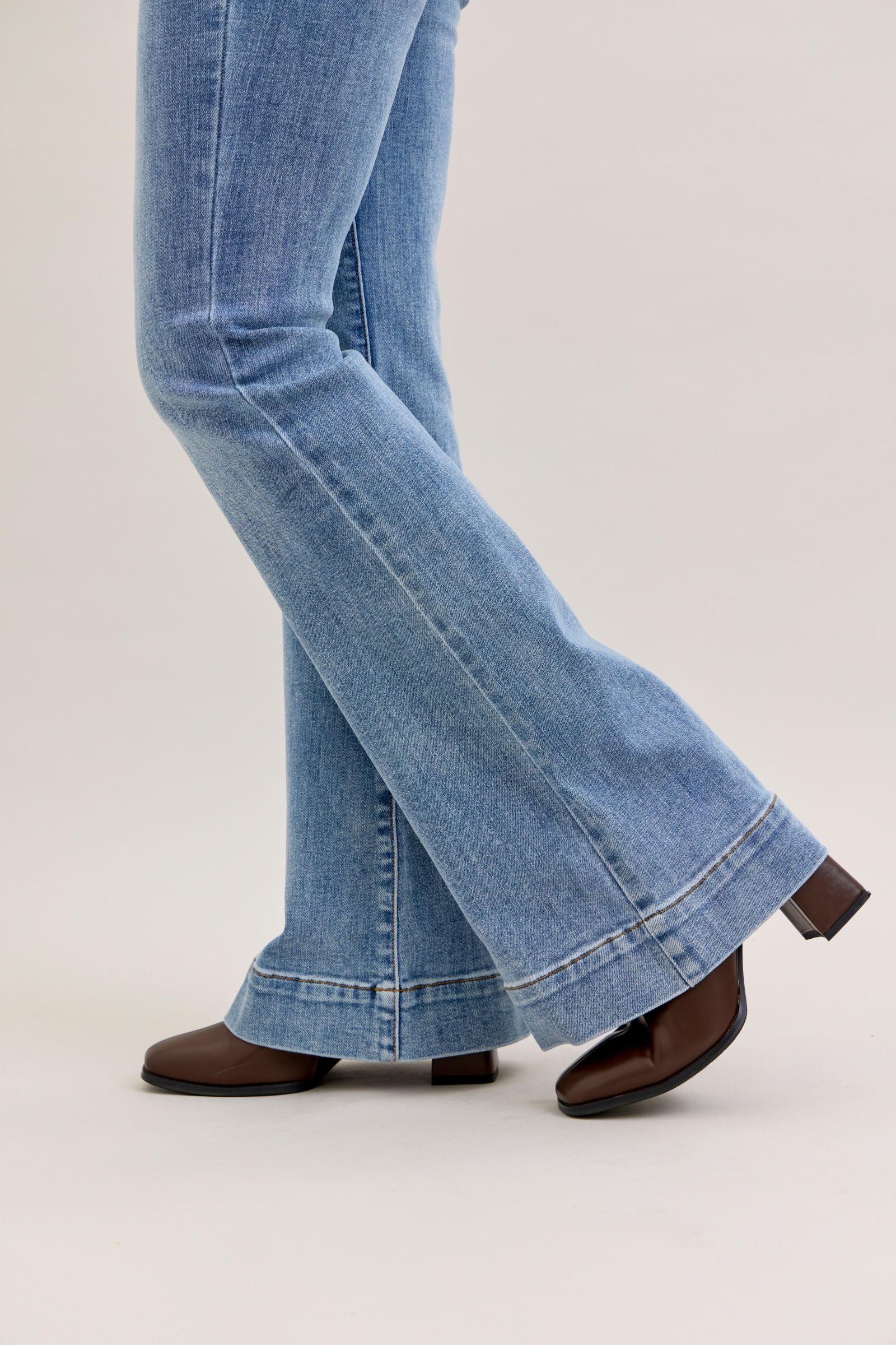 Judy Blue Jeans – Roach Co.