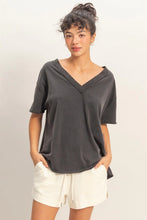 Load image into Gallery viewer, Oversized V neck
