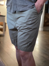 Load image into Gallery viewer, Men&#39;s Golf Shorts

