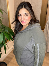 Load image into Gallery viewer, Charcoal Pullover
