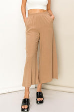 Load image into Gallery viewer, Wide leg pants
